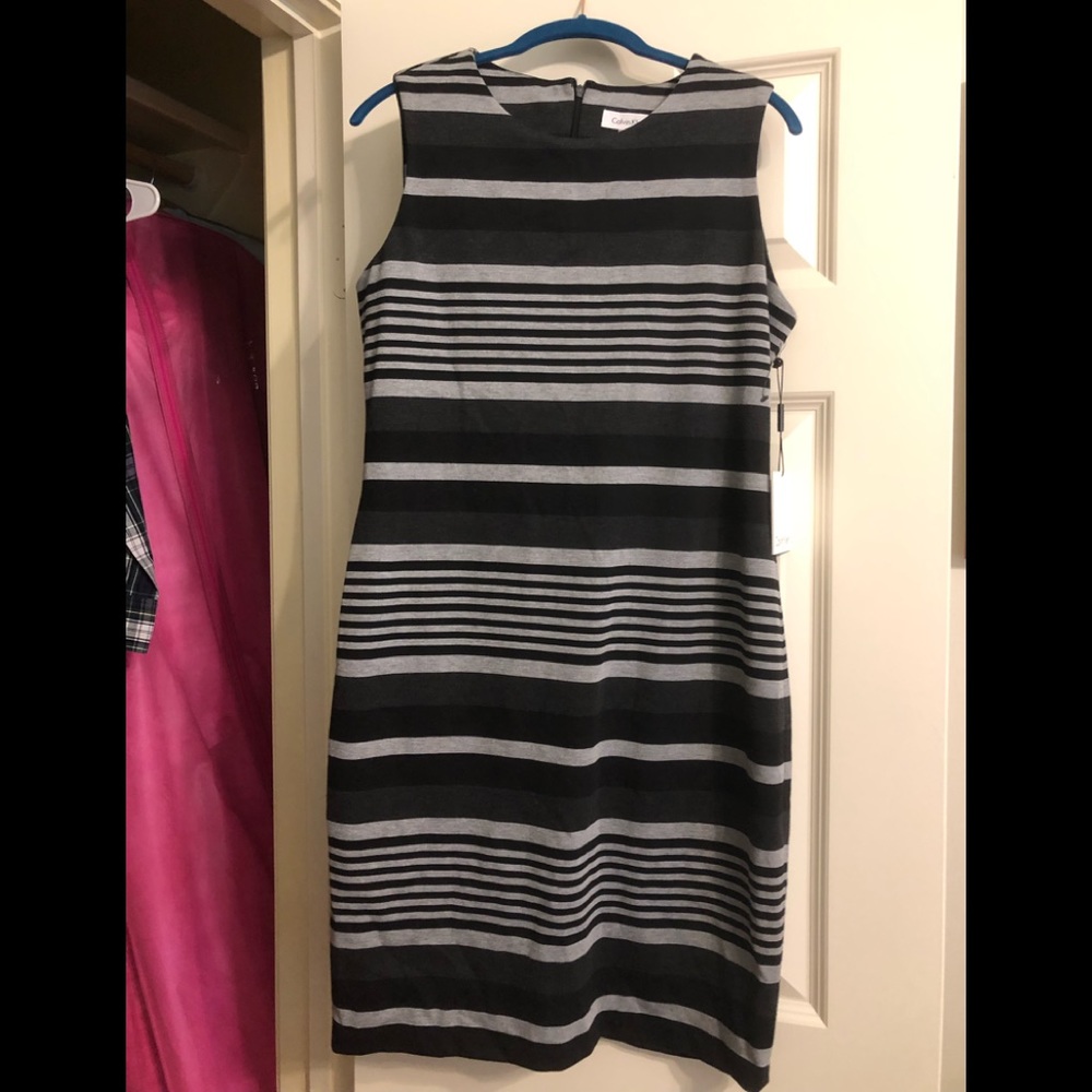 👗 NWT Calvin Klein Striped Sleeveless dress